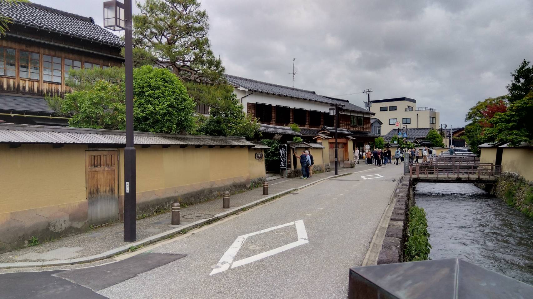 金沢のお香とアロマの香り専門店(石川県金沢市)・金沢観光地・金沢の観光スポット武家屋敷跡近く・人気でおすすめのお土産処-お香専門店のアロマ香房焚屋
