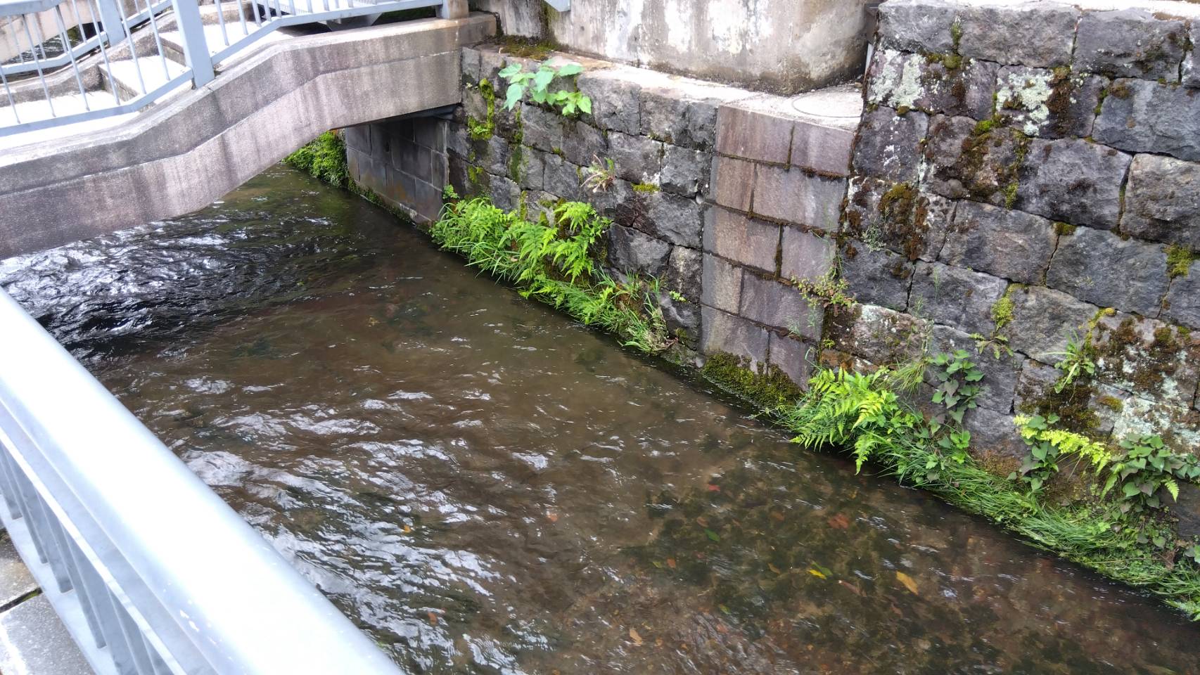 金沢のお香とアロマの香り専門店(石川県金沢市)・金沢観光地・金沢の観光スポット武家屋敷跡近く・人気でおすすめのお土産処-お香専門店のアロマ香房焚屋