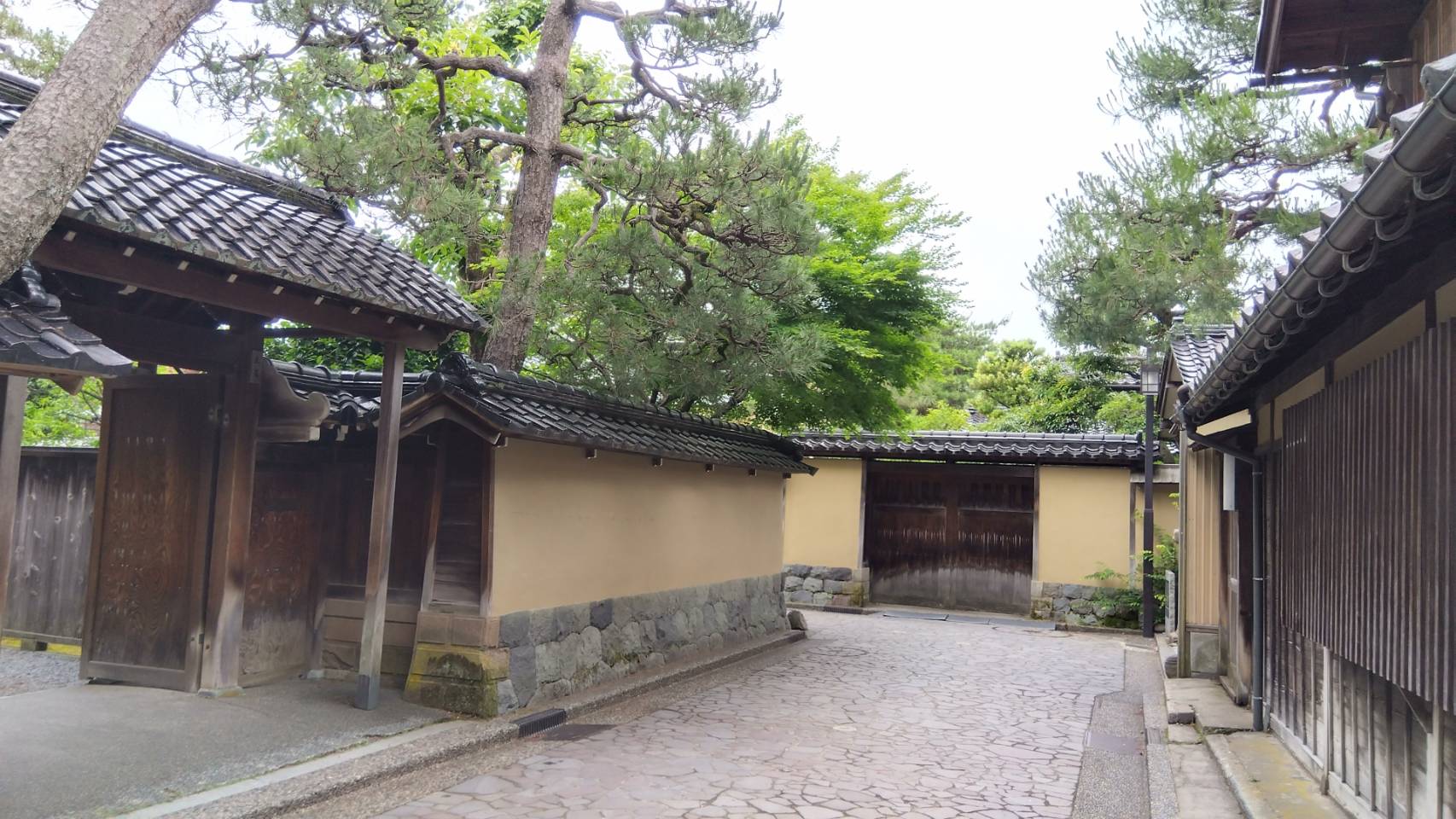 金沢のお香とアロマの香り専門店(石川県金沢市)・金沢観光地・金沢の観光スポット武家屋敷跡近く・人気でおすすめのお土産処-お香専門店のアロマ香房焚屋