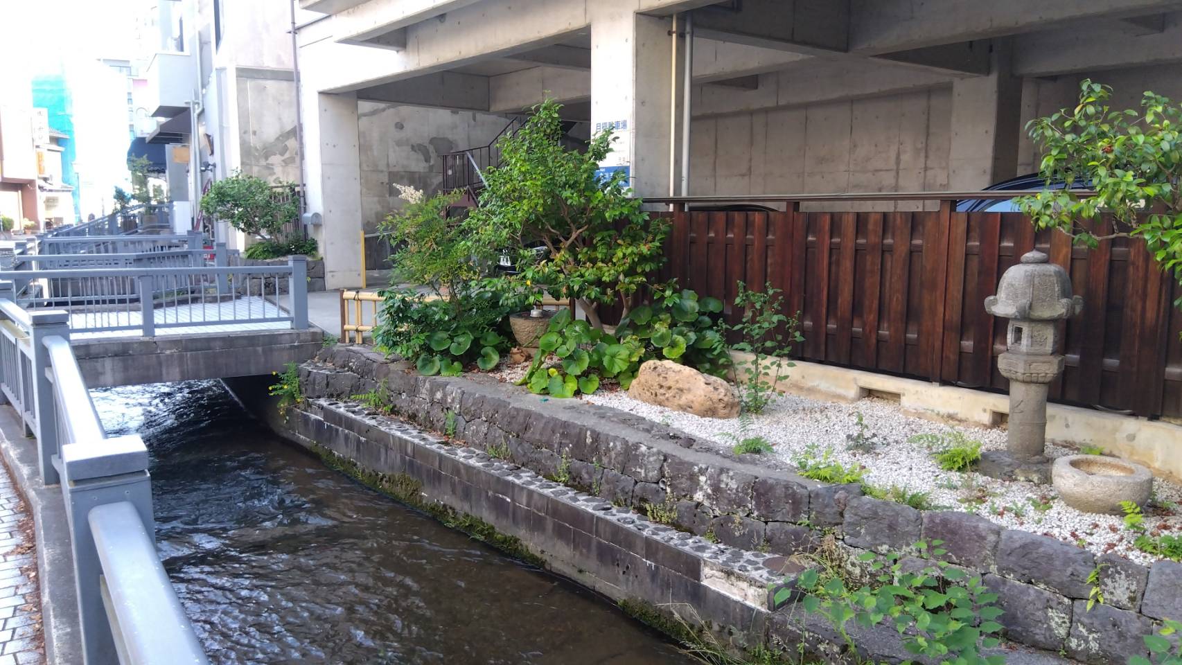 金沢のお香とアロマの香り専門店(石川県金沢市)・金沢観光地・金沢の観光スポット武家屋敷跡近く・人気でおすすめのお土産処-お香専門店のアロマ香房焚屋