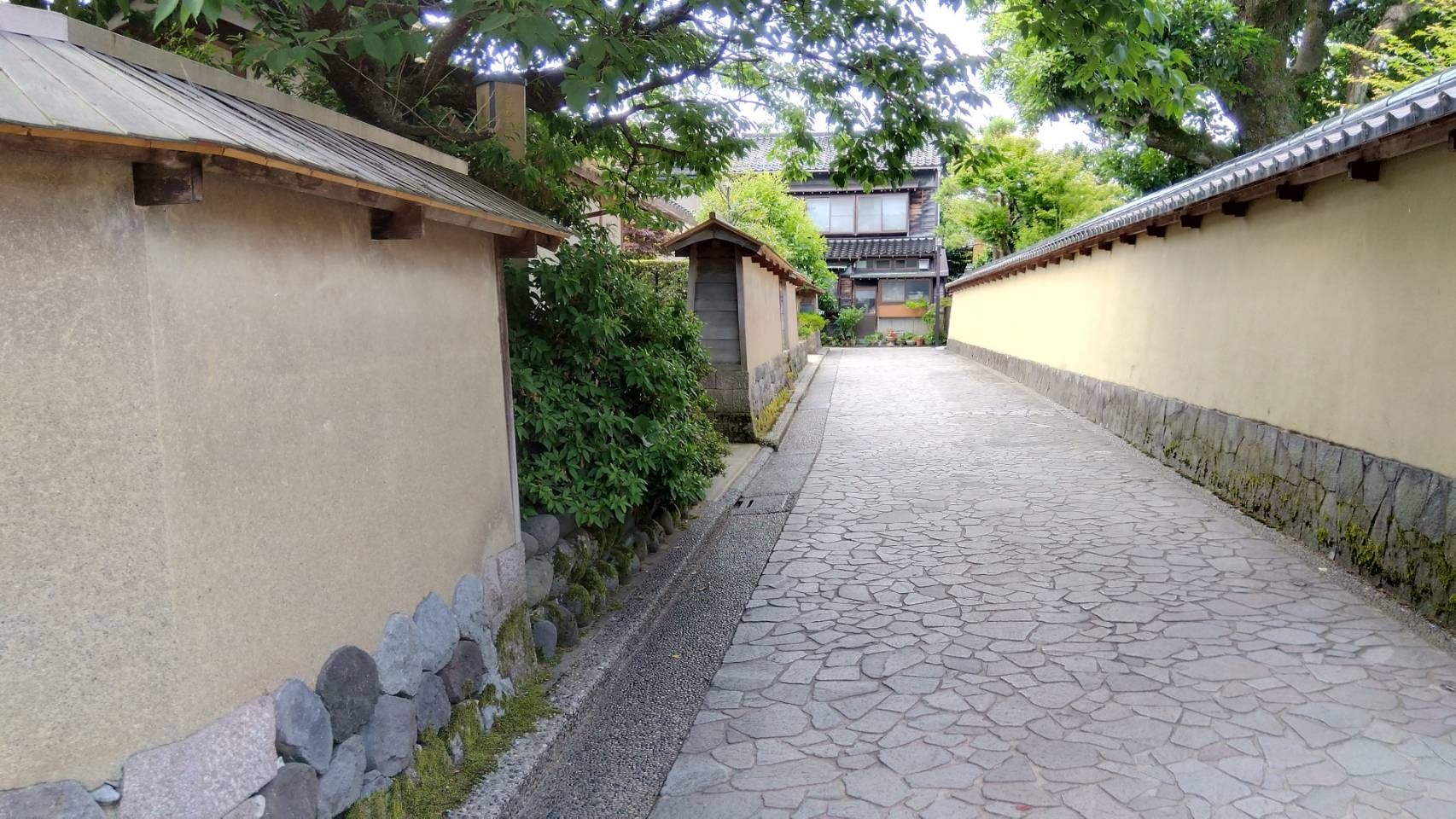 金沢のお香とアロマの香り専門店(石川県金沢市)・金沢観光地・金沢の観光スポット武家屋敷跡近く・人気でおすすめのお土産処-お香専門店のアロマ香房焚屋