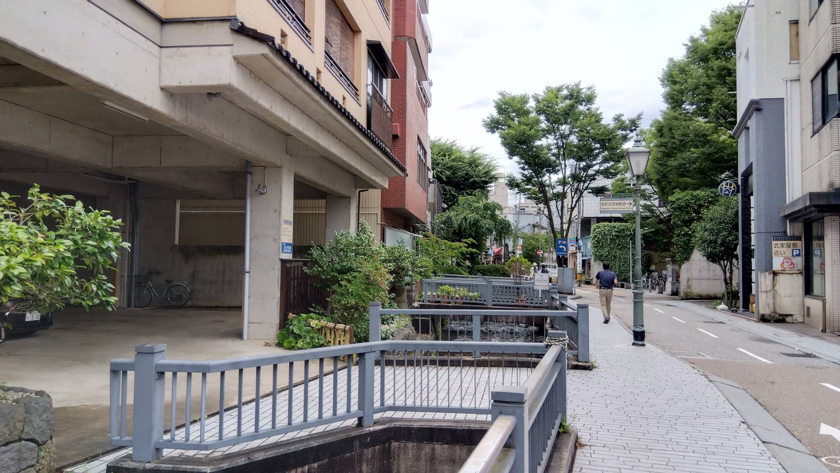 金沢のお香とアロマの香り専門店(石川県金沢市)・金沢観光地・金沢の観光スポット武家屋敷跡近く・人気でおすすめのお土産処-お香専門店のアロマ香房焚屋