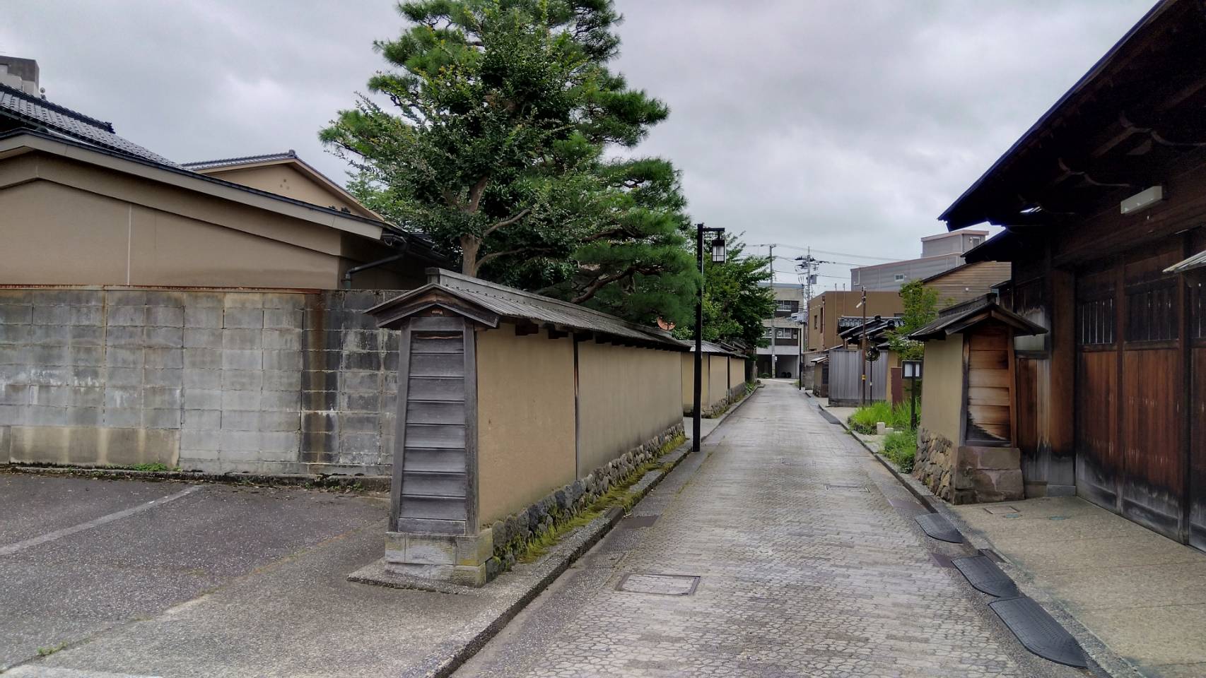 金沢のお香とアロマの香り専門店(石川県金沢市)・金沢観光地・金沢の観光スポット武家屋敷跡近く・人気でおすすめのお土産処-お香専門店のアロマ香房焚屋