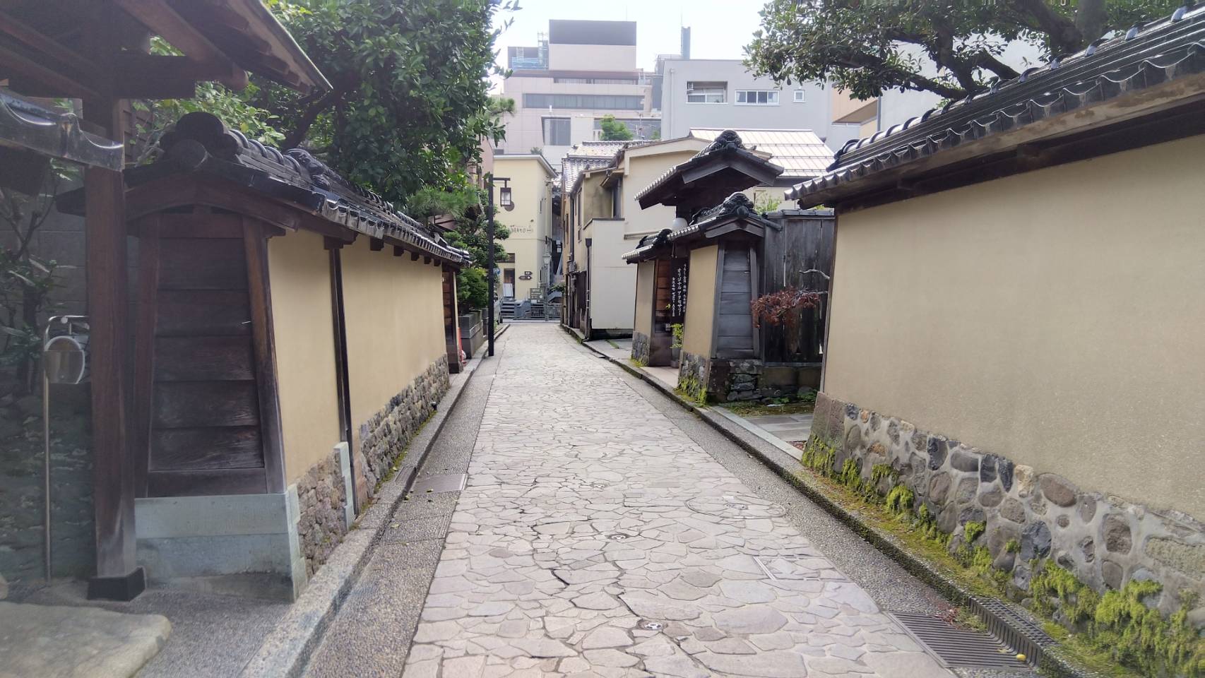 金沢のお香とアロマの香り専門店(石川県金沢市)・金沢観光地・金沢の観光スポット武家屋敷跡近く・人気でおすすめのお土産処-お香専門店のアロマ香房焚屋