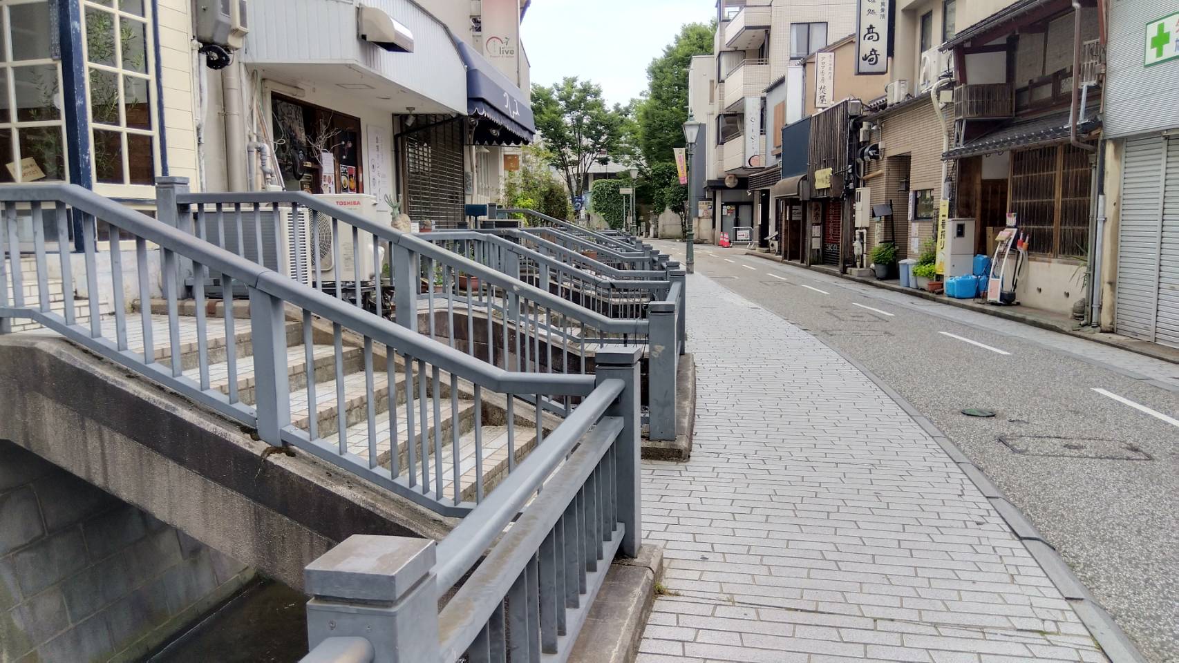 金沢のお香とアロマの香り専門店(石川県金沢市)・金沢観光地・金沢の観光スポット武家屋敷跡近く・人気でおすすめのお土産処-お香専門店のアロマ香房焚屋