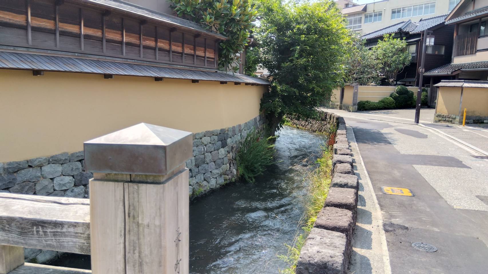 金沢のお香とアロマの香り専門店(石川県金沢市)・金沢観光地・金沢の観光スポット武家屋敷跡近く・人気でおすすめのお土産処-お香専門店のアロマ香房焚屋