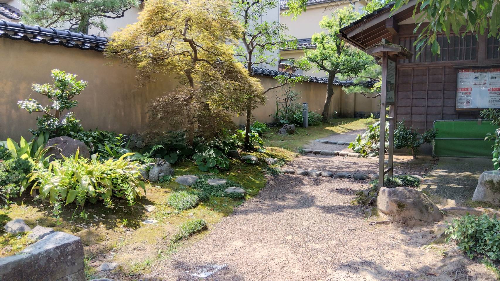 金沢のお香とアロマの香り専門店(石川県金沢市)・金沢観光地・金沢の観光スポット武家屋敷跡近く・人気でおすすめのお土産処-お香専門店のアロマ香房焚屋