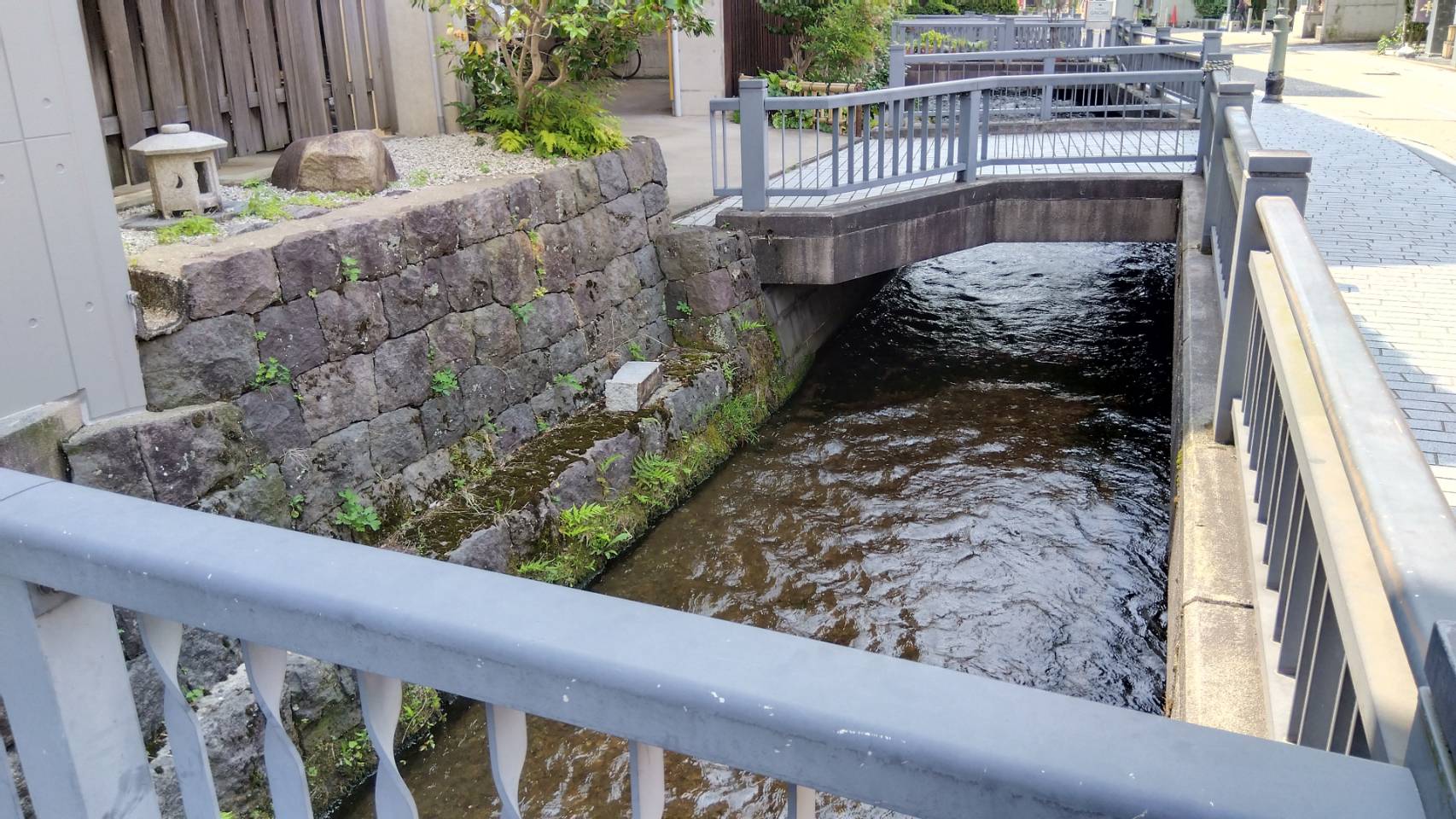 金沢のお香とアロマの香り専門店(石川県金沢市)・金沢観光地・金沢の観光スポット武家屋敷跡近く・人気でおすすめのお土産処-お香専門店のアロマ香房焚屋