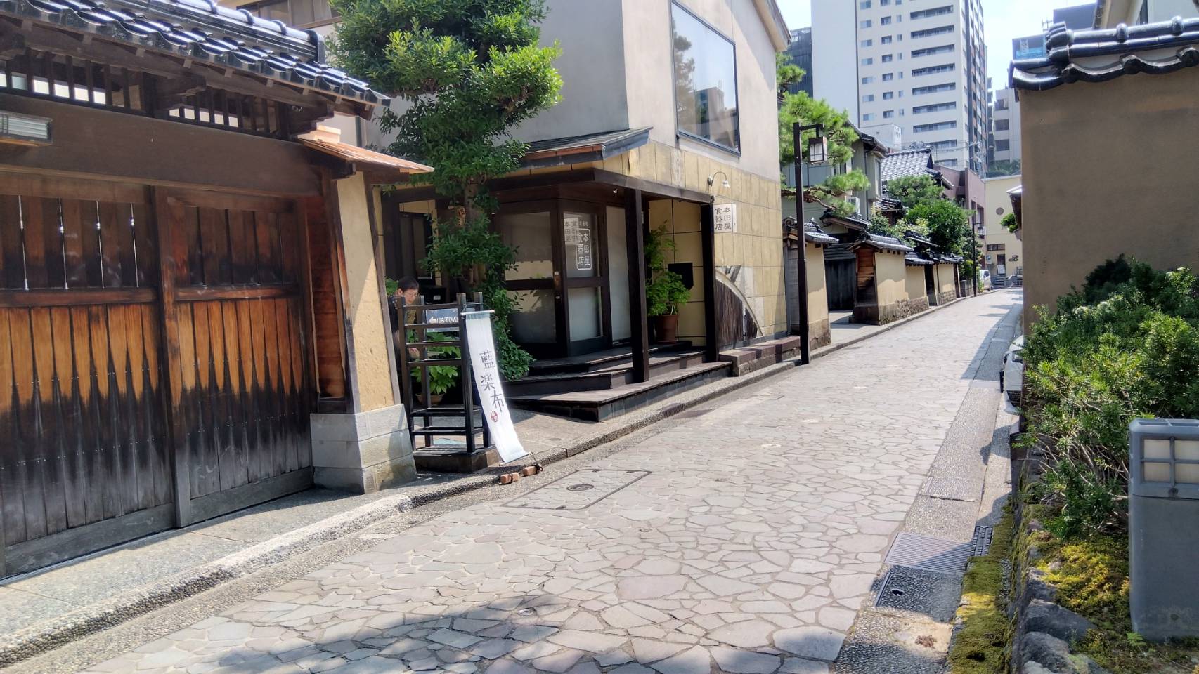 金沢のお香とアロマの香り専門店(石川県金沢市)・金沢観光地・金沢の観光スポット武家屋敷跡近く・人気でおすすめのお土産処-お香専門店のアロマ香房焚屋