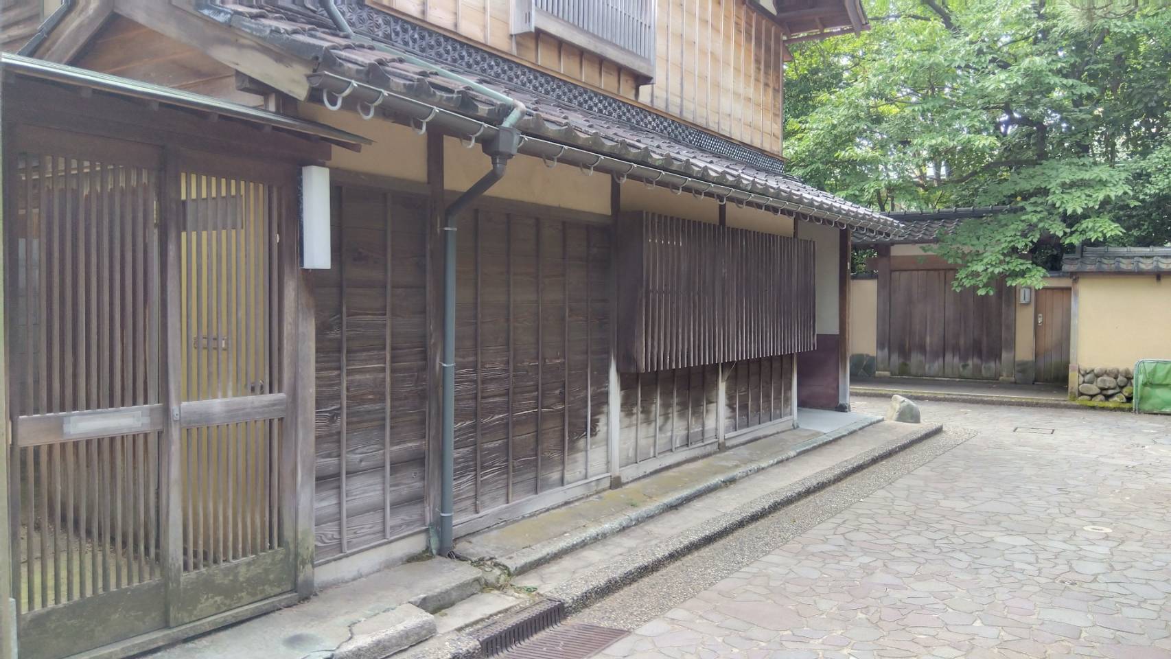 金沢のお香とアロマの香り専門店(石川県金沢市)・金沢観光地・金沢の観光スポット武家屋敷跡近く・人気でおすすめのお土産処-お香専門店のアロマ香房焚屋