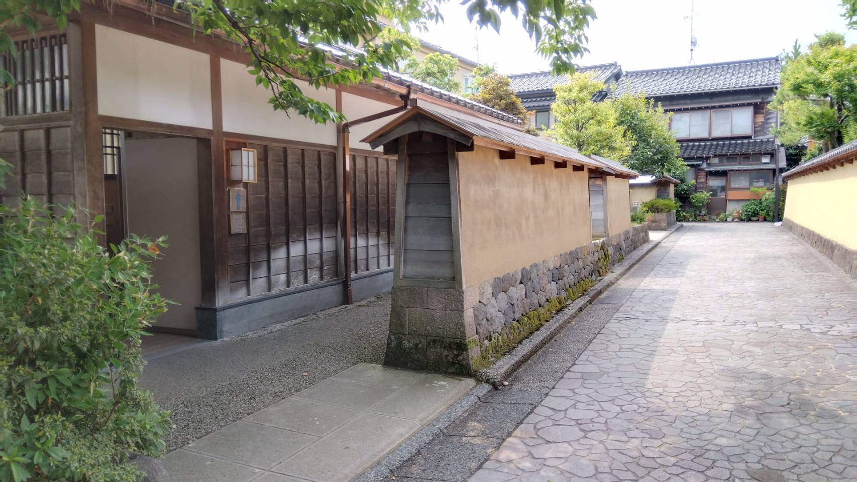 金沢のお香とアロマの香り専門店(石川県金沢市)・金沢観光地・金沢の観光スポット武家屋敷跡近く・人気でおすすめのお土産処-お香専門店のアロマ香房焚屋