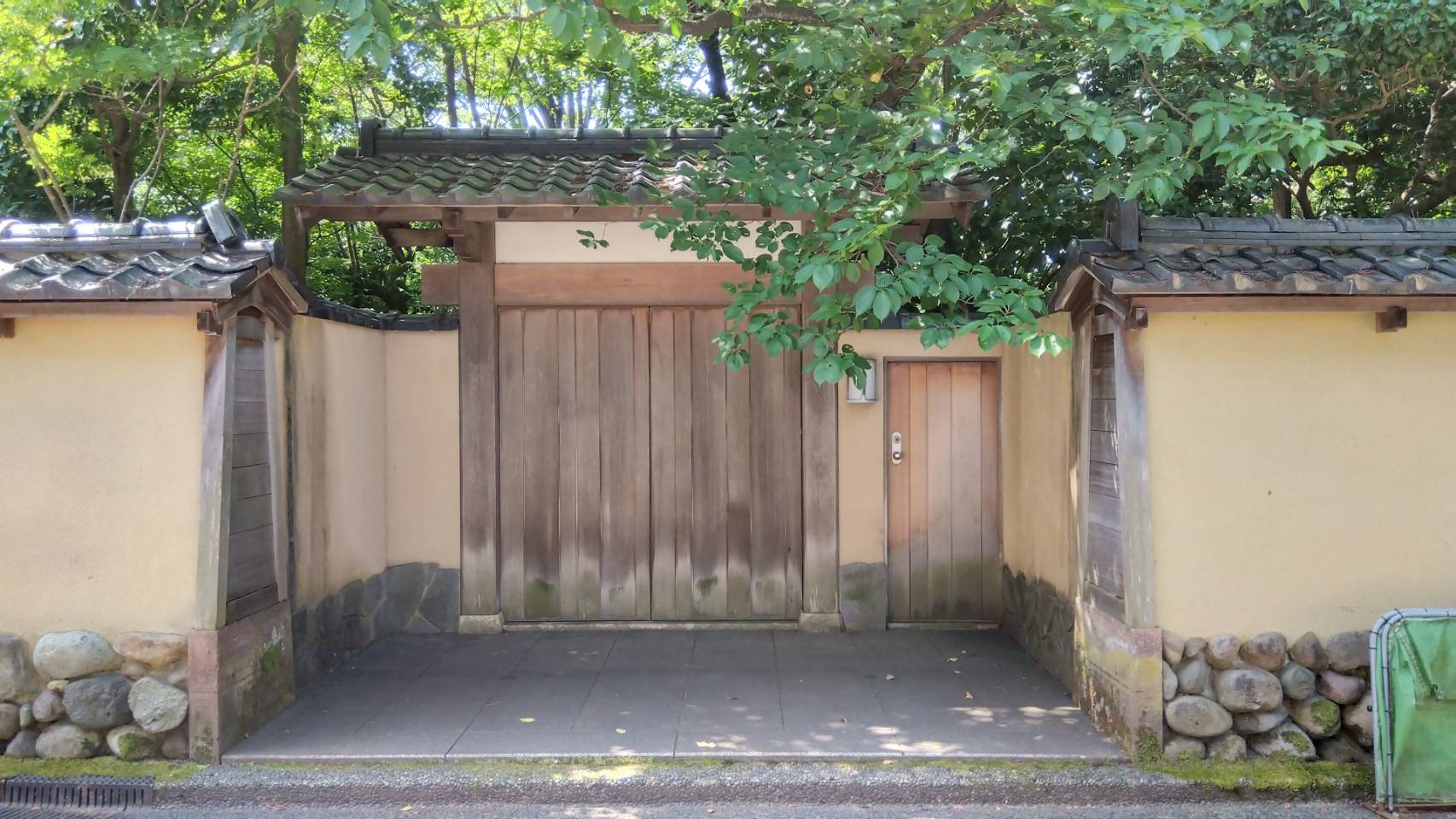 金沢のお香とアロマの香り専門店(石川県金沢市)・金沢観光地・金沢の観光スポット武家屋敷跡近く・人気でおすすめのお土産処-お香専門店のアロマ香房焚屋