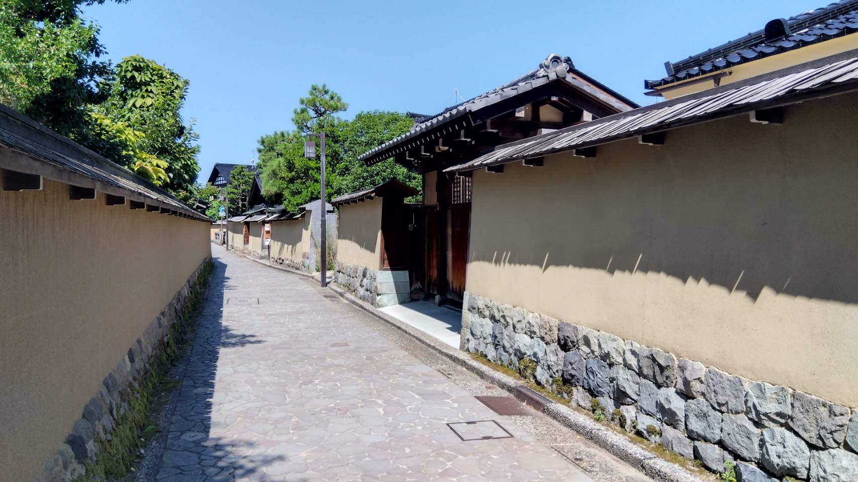 金沢のお香とアロマの香り専門店(石川県金沢市)・金沢観光地・金沢の観光スポット武家屋敷跡近く・人気でおすすめのお土産処-お香専門店のアロマ香房焚屋
