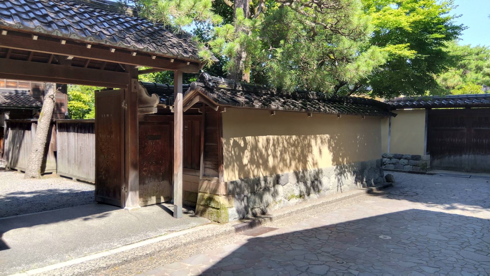 金沢のお香とアロマの香り専門店(石川県金沢市)・金沢観光地・金沢の観光スポット武家屋敷跡近く・人気でおすすめのお土産処-お香専門店のアロマ香房焚屋