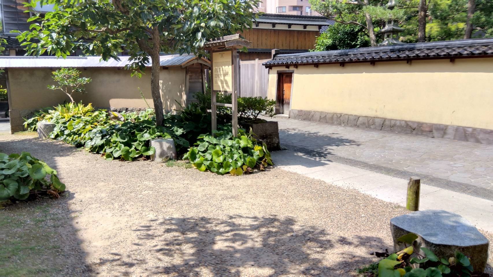 金沢のお香とアロマの香り専門店(石川県金沢市)・金沢観光地・金沢の観光スポット武家屋敷跡近く・人気でおすすめのお土産処-お香専門店のアロマ香房焚屋