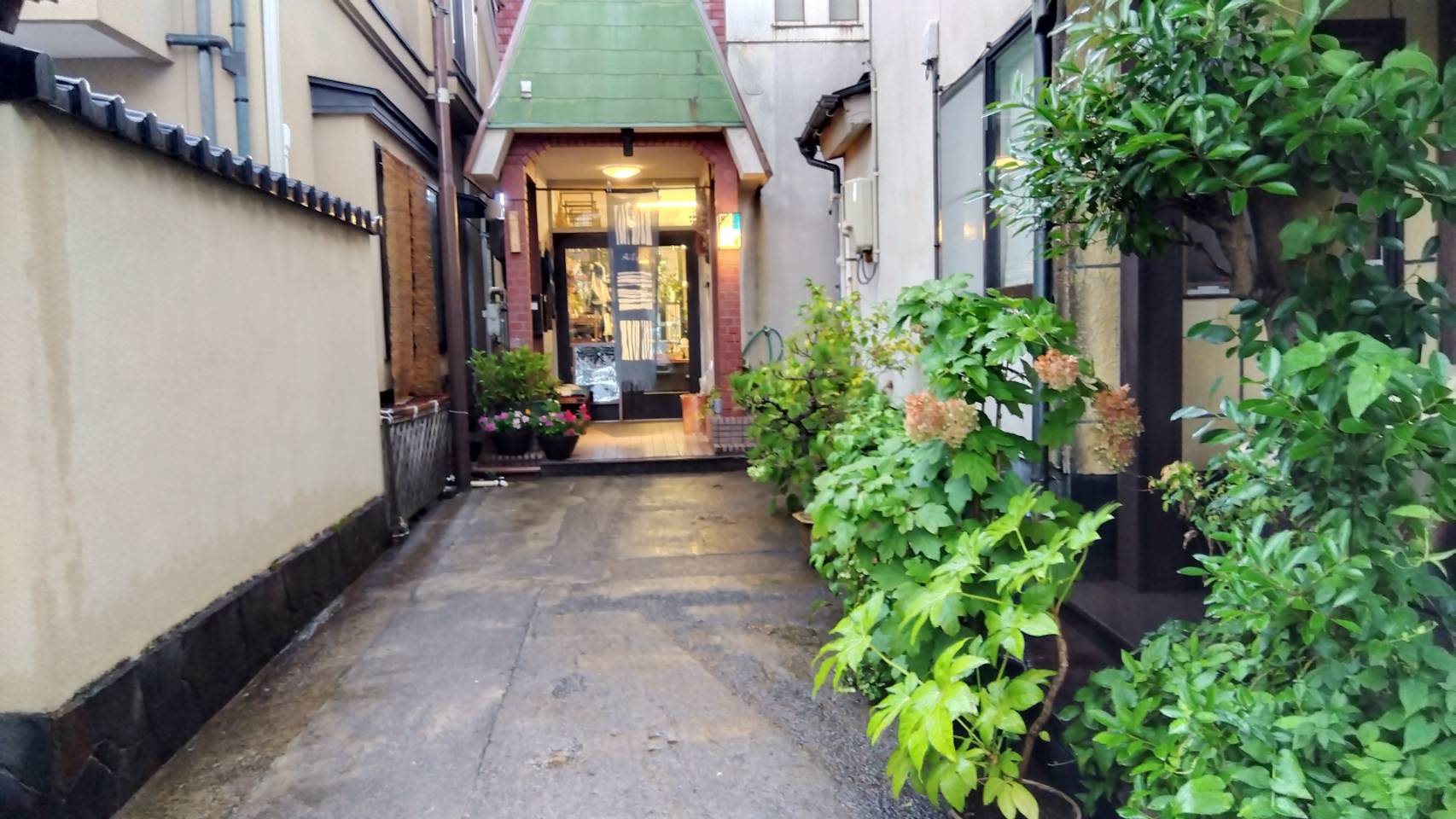 金沢のお香とアロマの香り専門店(石川県金沢市)・金沢観光地・金沢の観光スポット武家屋敷跡近く・人気でおすすめのお土産処-お香専門店のアロマ香房焚屋