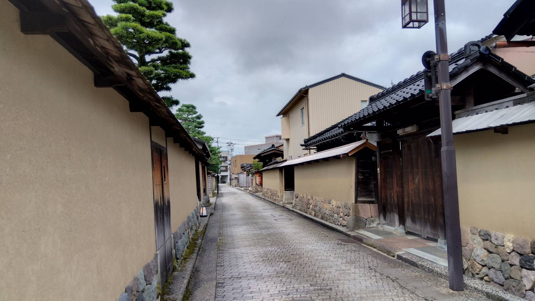 金沢のお香とアロマの香り専門店(石川県金沢市)・金沢観光地・金沢の観光スポット武家屋敷跡近く・人気でおすすめのお土産処-お香専門店のアロマ香房焚屋