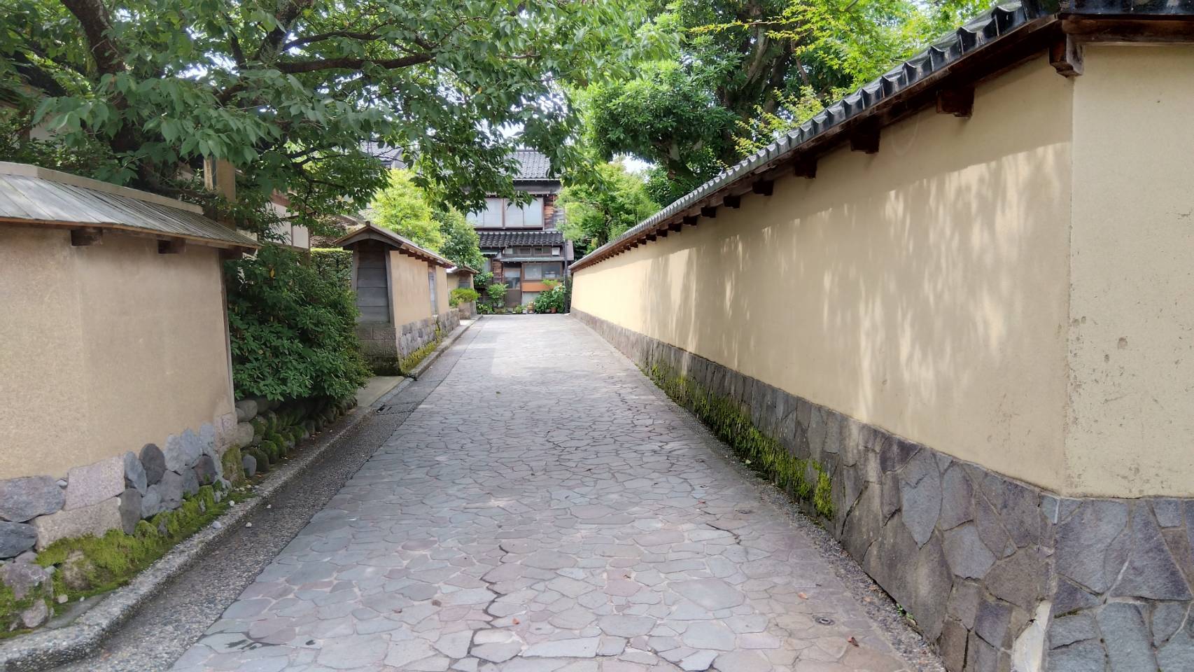 金沢のお香とアロマの香り専門店(石川県金沢市)・金沢観光地・金沢の観光スポット武家屋敷跡近く・人気でおすすめのお土産処-お香専門店のアロマ香房焚屋