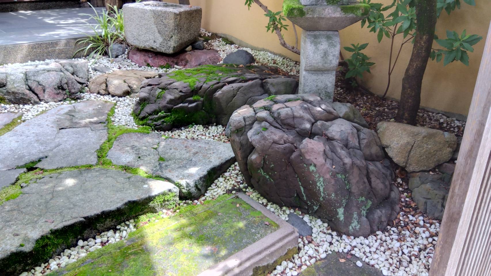 金沢のお香とアロマの香り専門店(石川県金沢市)・金沢観光地・金沢の観光スポット武家屋敷跡近く・人気でおすすめのお土産処-お香専門店のアロマ香房焚屋