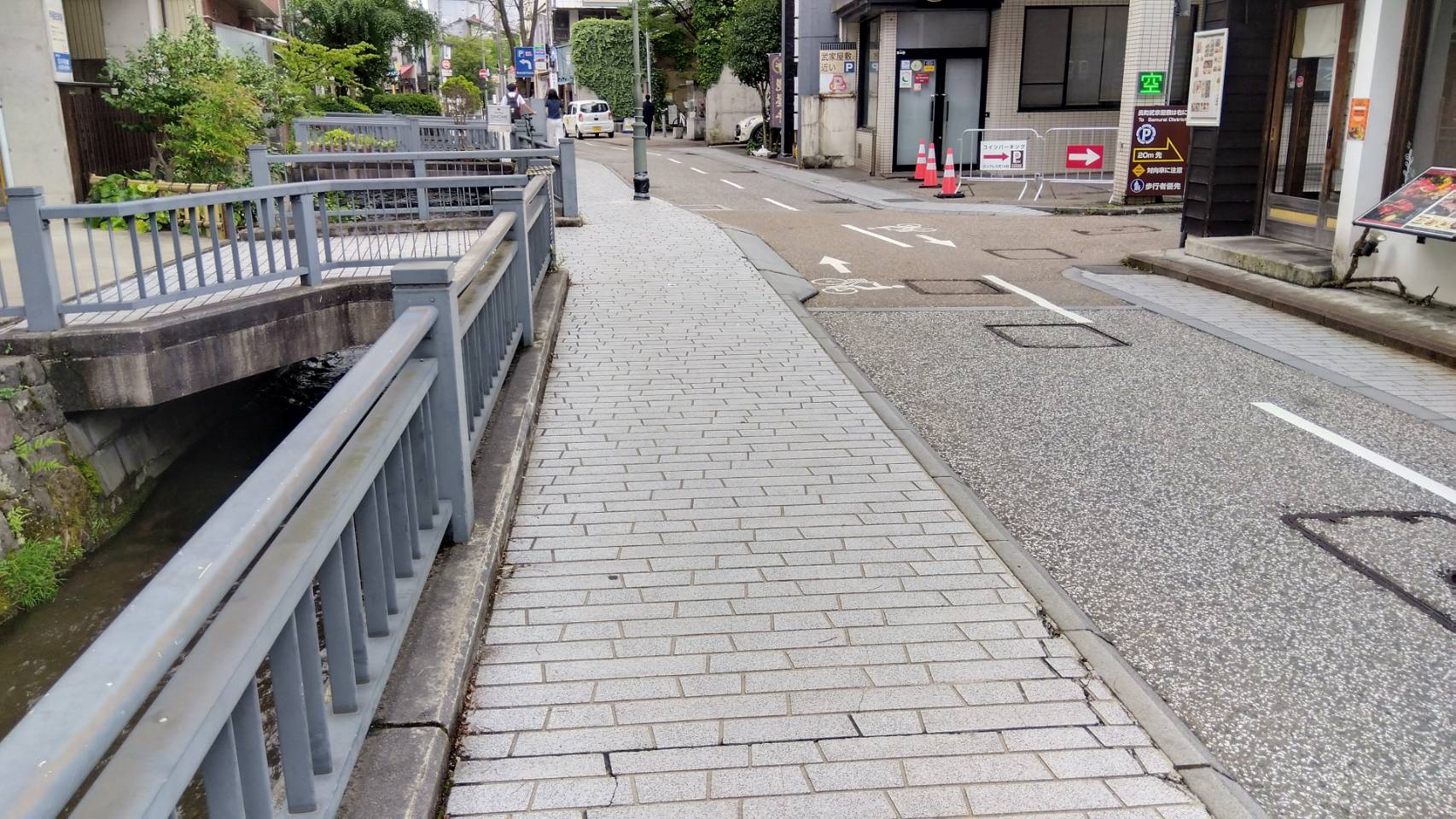金沢のお香とアロマの香り専門店(石川県金沢市)・金沢観光地・金沢の観光スポット武家屋敷跡近く・人気でおすすめのお土産処-お香専門店のアロマ香房焚屋