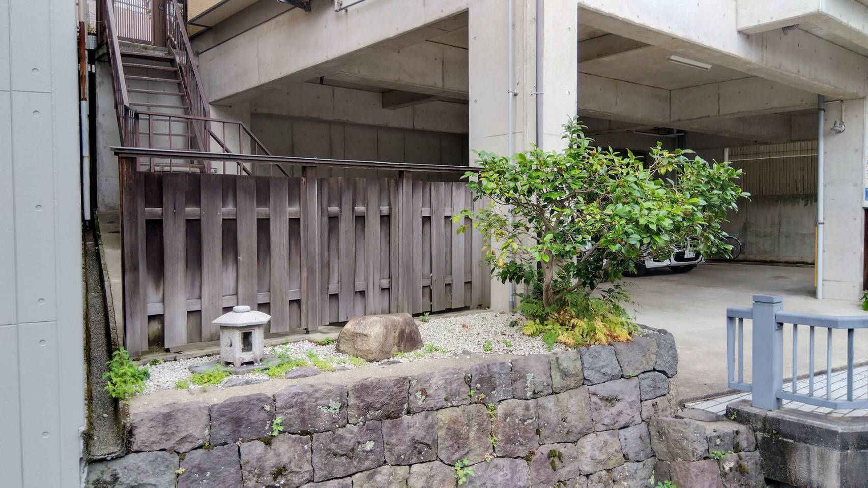 金沢のお香とアロマの香り専門店(石川県金沢市)・金沢観光地・金沢の観光スポット武家屋敷跡近く・人気でおすすめのお土産処-お香専門店のアロマ香房焚屋