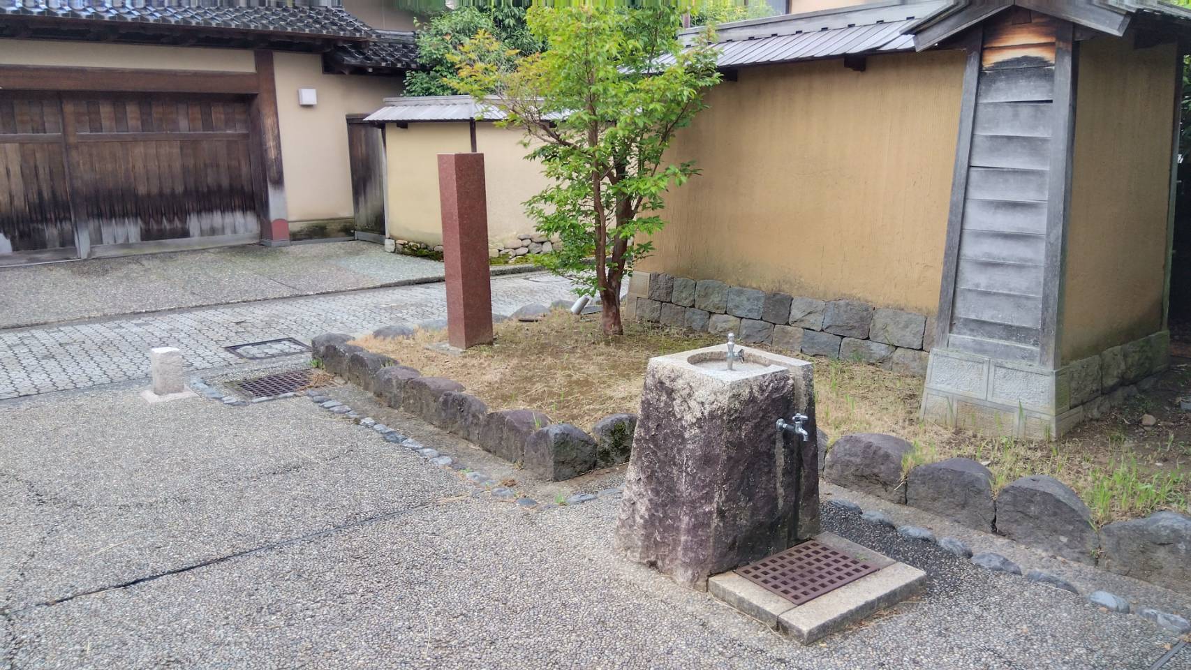 金沢のお香とアロマの香り専門店(石川県金沢市)・金沢観光地・金沢の観光スポット武家屋敷跡近く・人気でおすすめのお土産処-お香専門店のアロマ香房焚屋