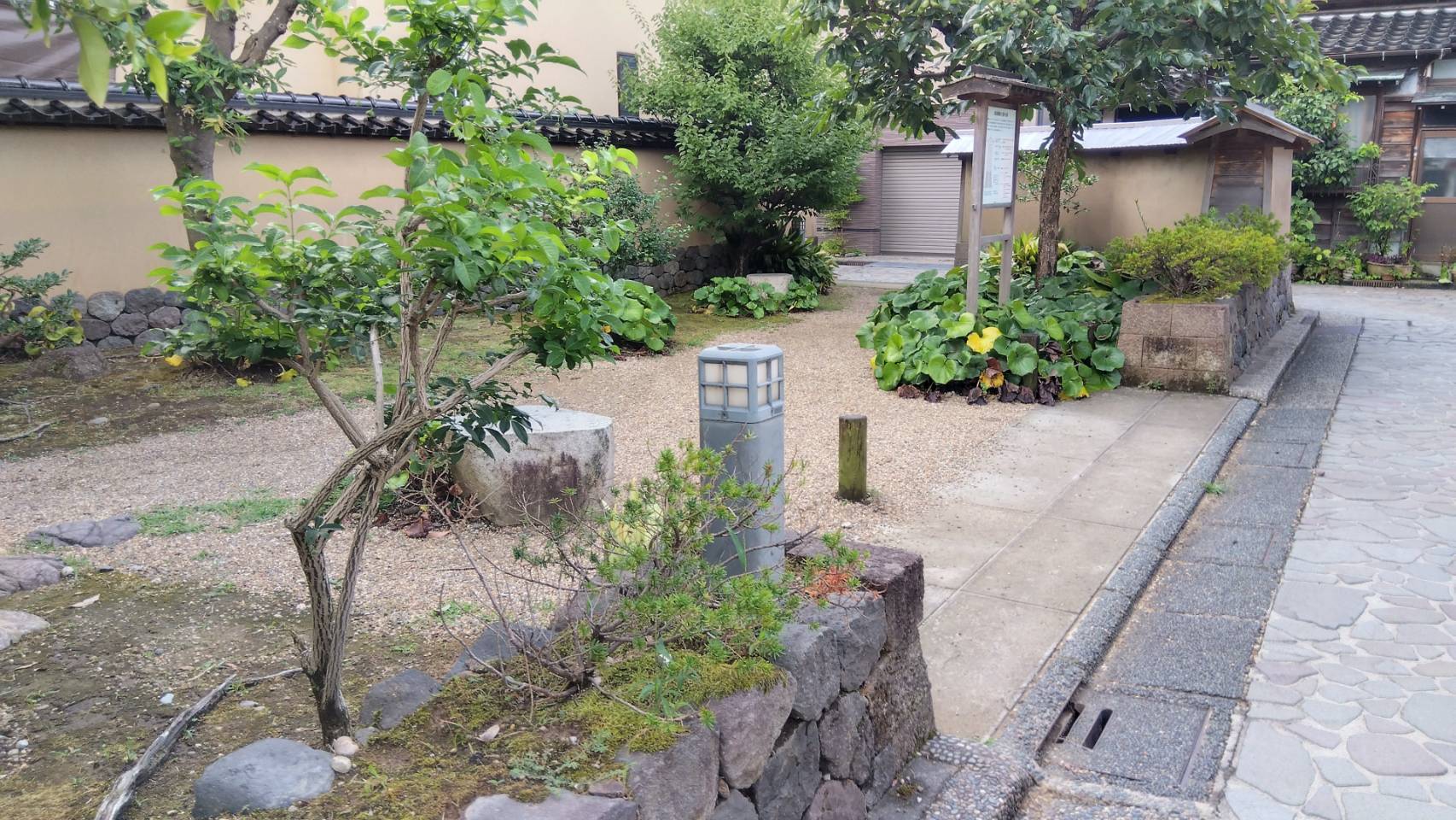 金沢のお香とアロマの香り専門店(石川県金沢市)・金沢観光地・金沢の観光スポット武家屋敷跡近く・人気でおすすめのお土産処-お香専門店のアロマ香房焚屋