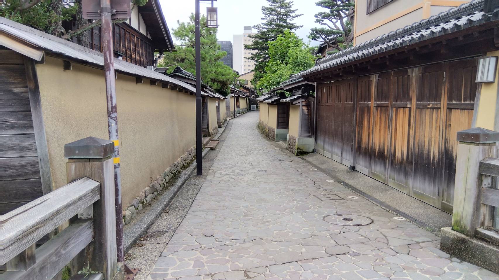 金沢のお香とアロマの香り専門店(石川県金沢市)・金沢観光地・金沢の観光スポット武家屋敷跡近く・人気でおすすめのお土産処-お香専門店のアロマ香房焚屋