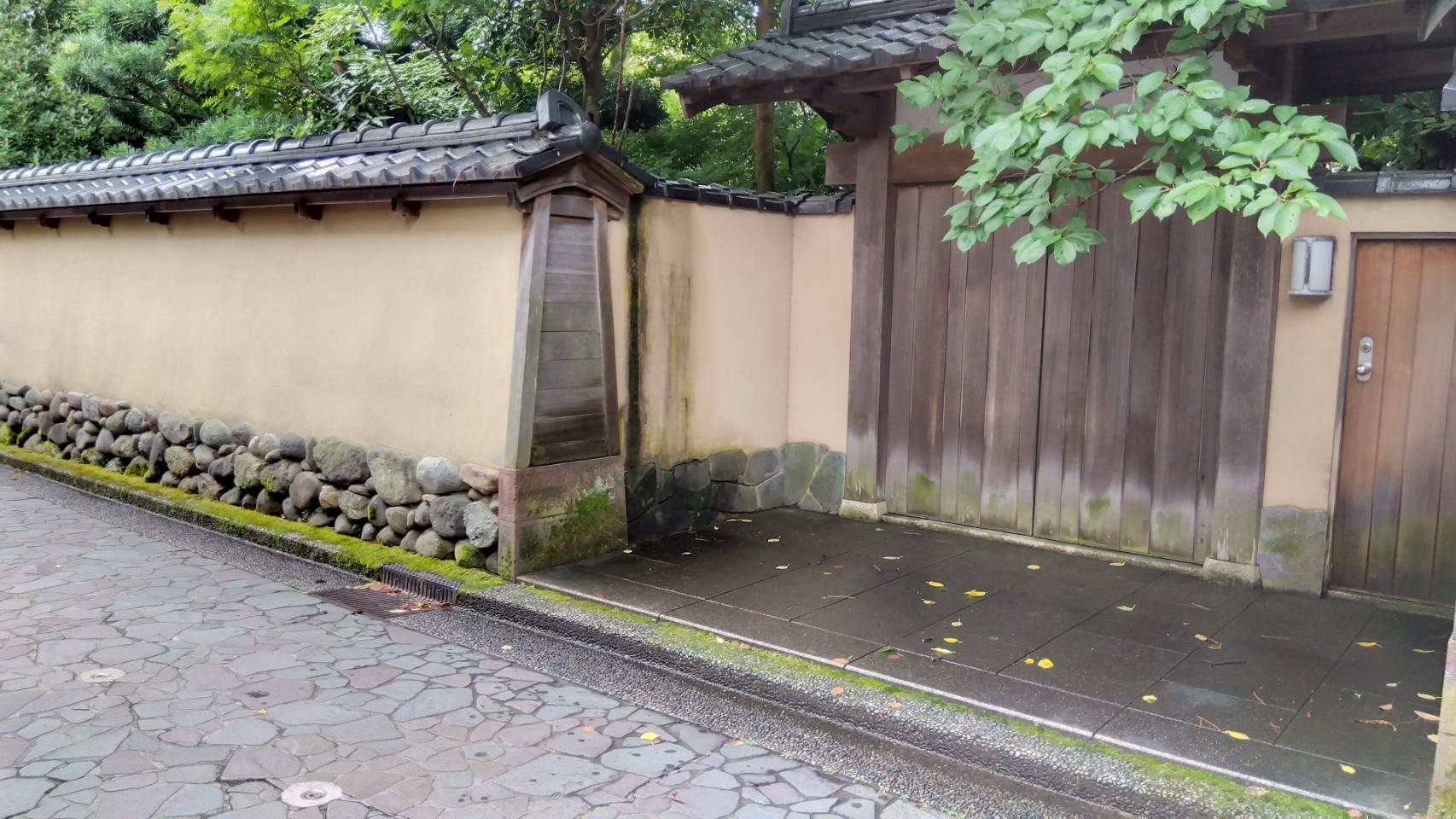 金沢のお香とアロマの香り専門店(石川県金沢市)・金沢観光地・金沢の観光スポット武家屋敷跡近く・人気でおすすめのお土産処-お香専門店のアロマ香房焚屋