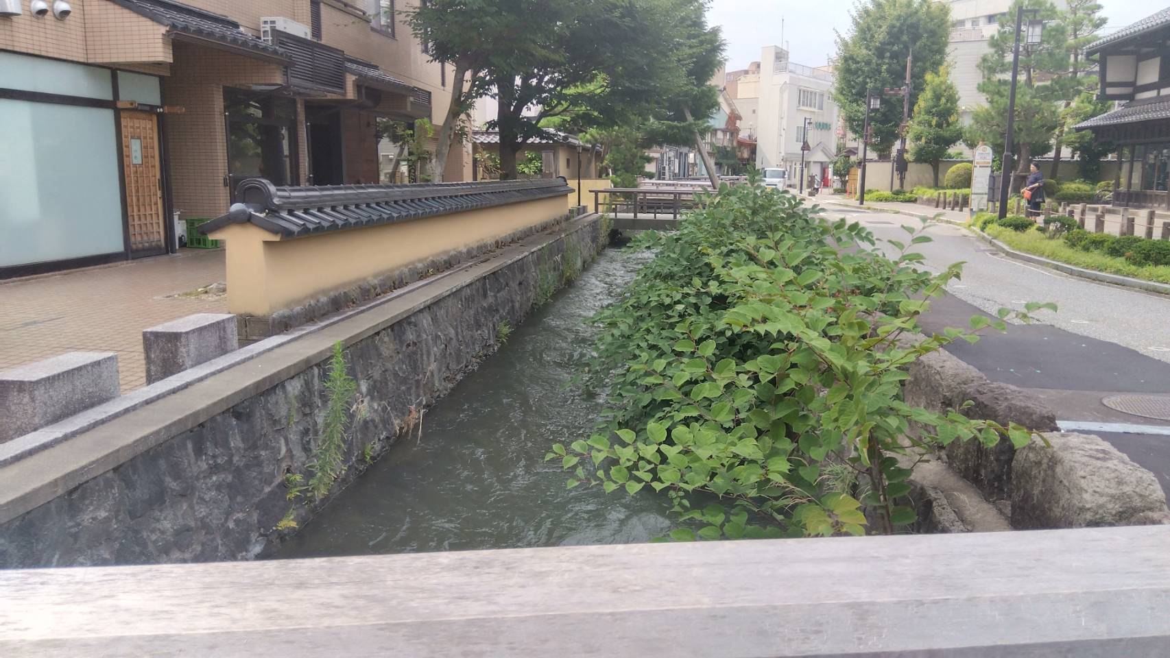 金沢のお香とアロマの香り専門店(石川県金沢市)・金沢観光地・金沢の観光スポット武家屋敷跡近く・人気でおすすめのお土産処-お香専門店のアロマ香房焚屋