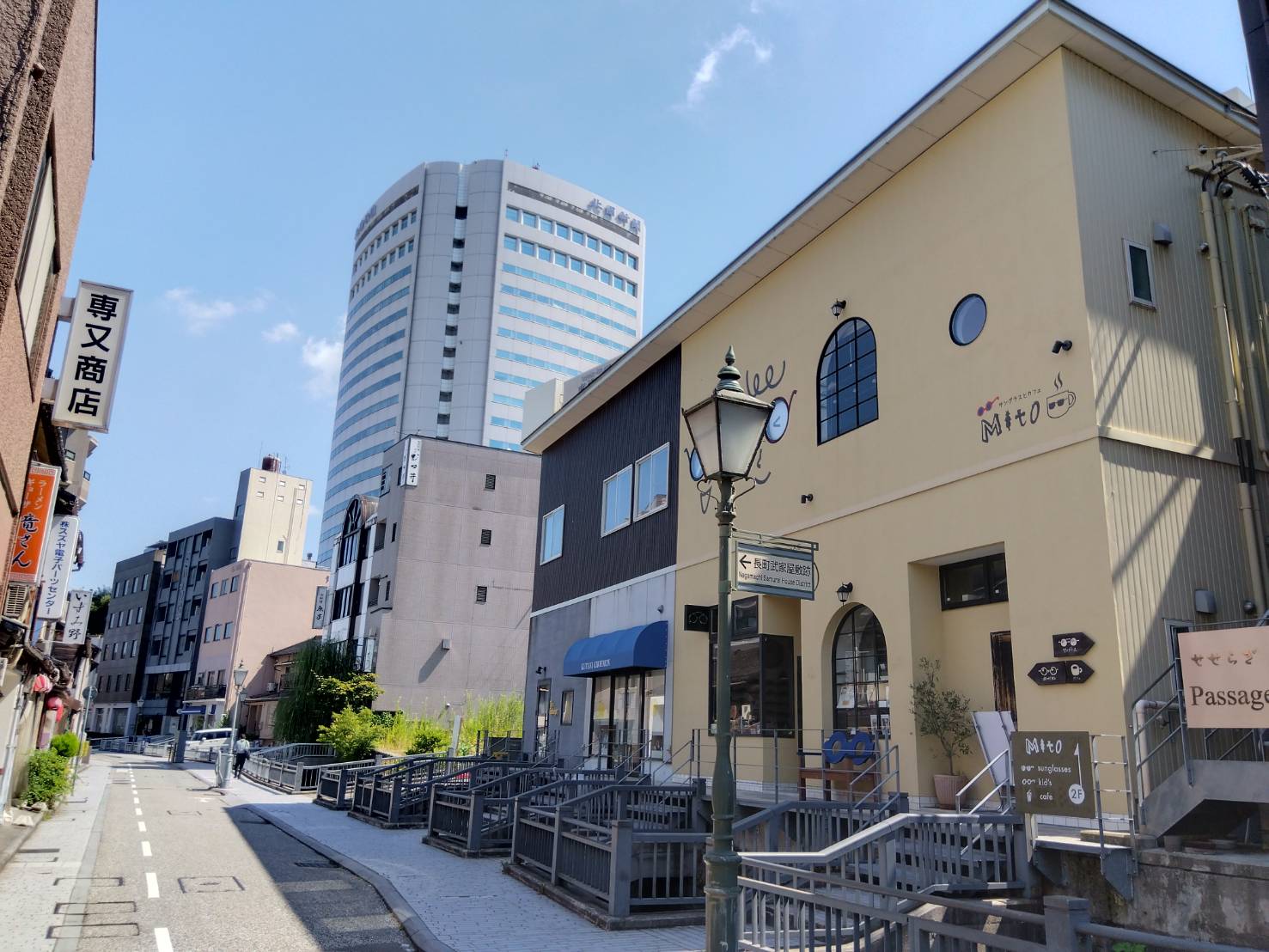 お香・専門店 金沢市|金沢の観光地-武家屋敷跡近くのアロマ香房焚屋
