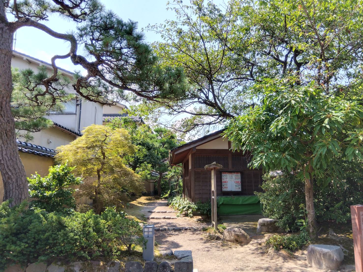 お香・専門店 金沢市|金沢の観光地-武家屋敷跡近くのアロマ香房焚屋