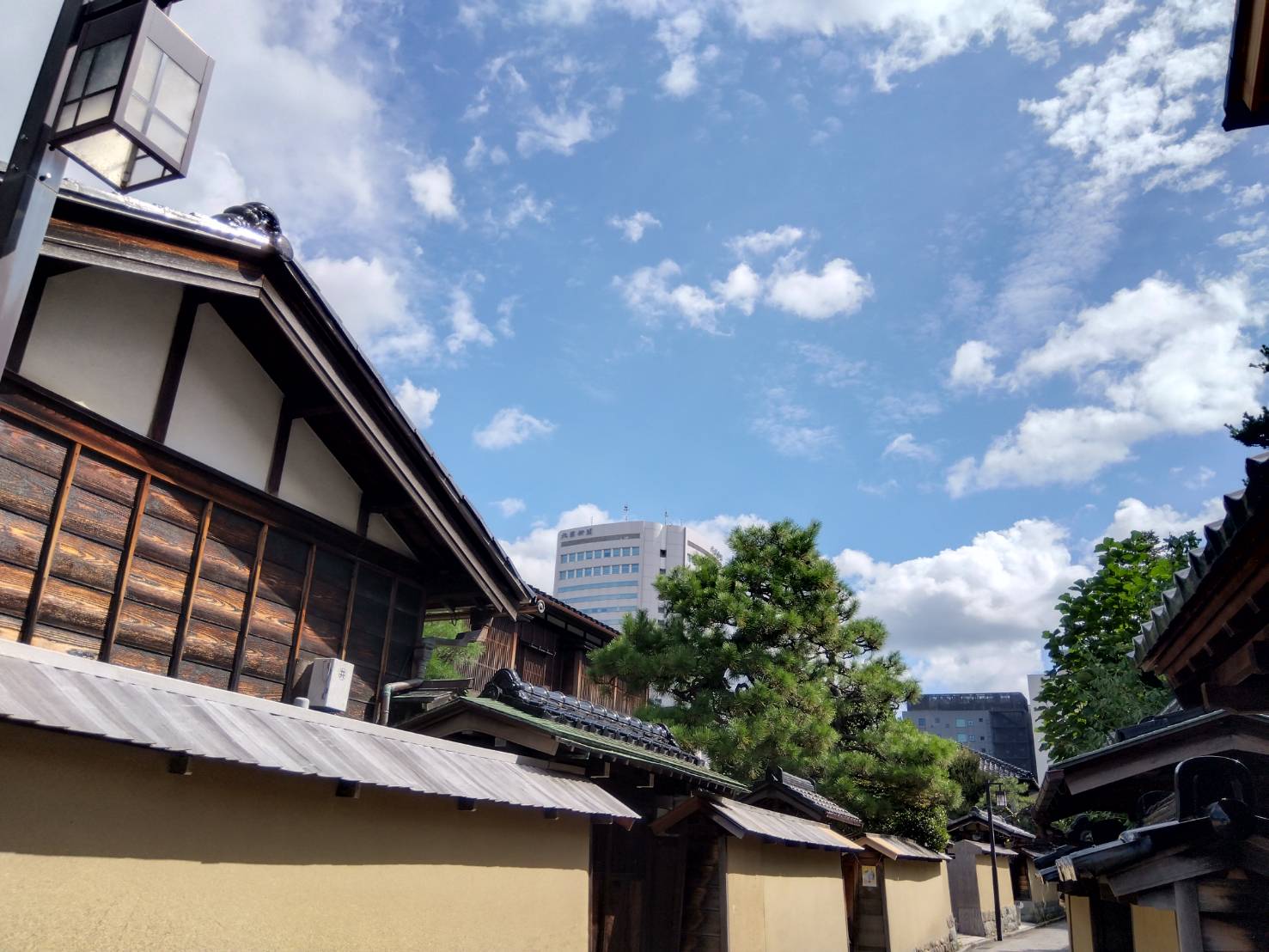 お香・専門店 金沢市|金沢の観光地-武家屋敷跡近くのアロマ香房焚屋