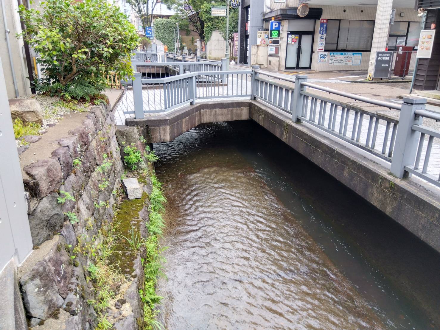 金沢のお香とアロマの香り専門店(石川県金沢市)・金沢観光地・金沢の観光スポット武家屋敷跡近く・人気でおすすめのお土産処-お香専門店のアロマ香房焚屋