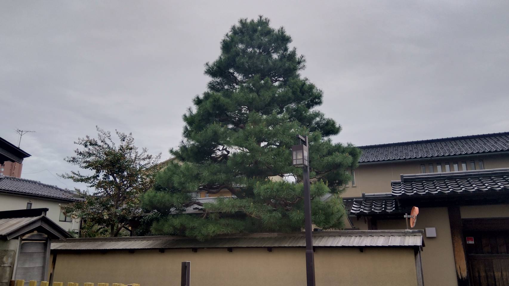 金沢のお香とアロマの香り専門店(石川県金沢市)・金沢観光地・金沢の観光スポット武家屋敷跡近く・人気でおすすめのお土産処-お香専門店のアロマ香房焚屋