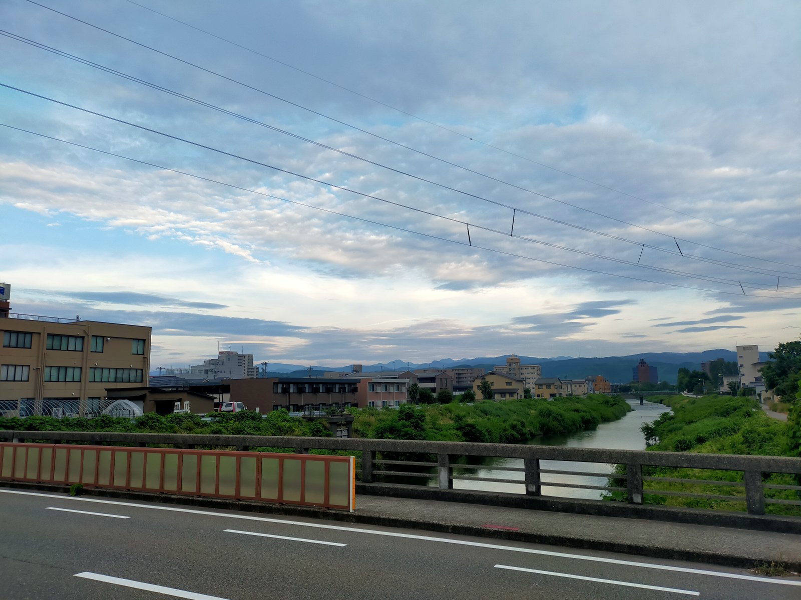 300×226