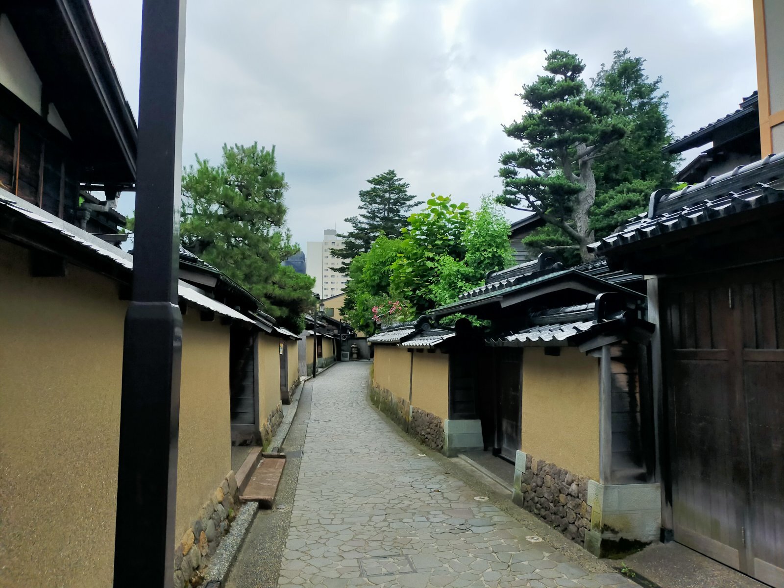 お香・専門店 金沢市|金沢の観光地-武家屋敷跡近くのアロマ香房焚屋