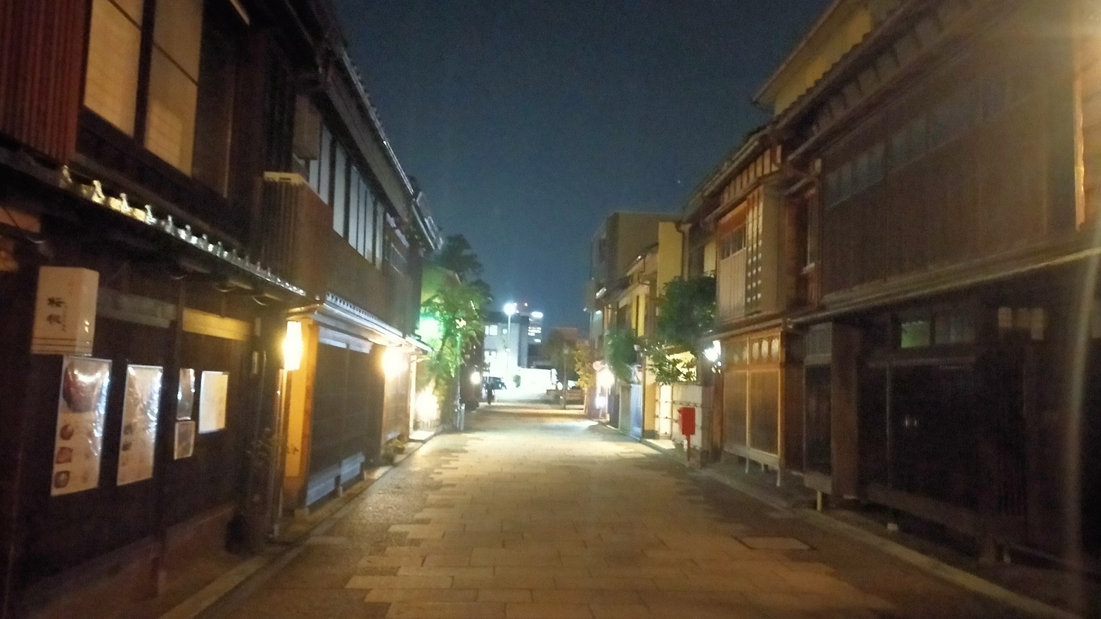 金沢のお香とアロマの香り専門店(石川県金沢市)・金沢観光地・金沢の観光スポット武家屋敷跡近く・人気でおすすめのお土産処-お香専門店のアロマ香房焚屋