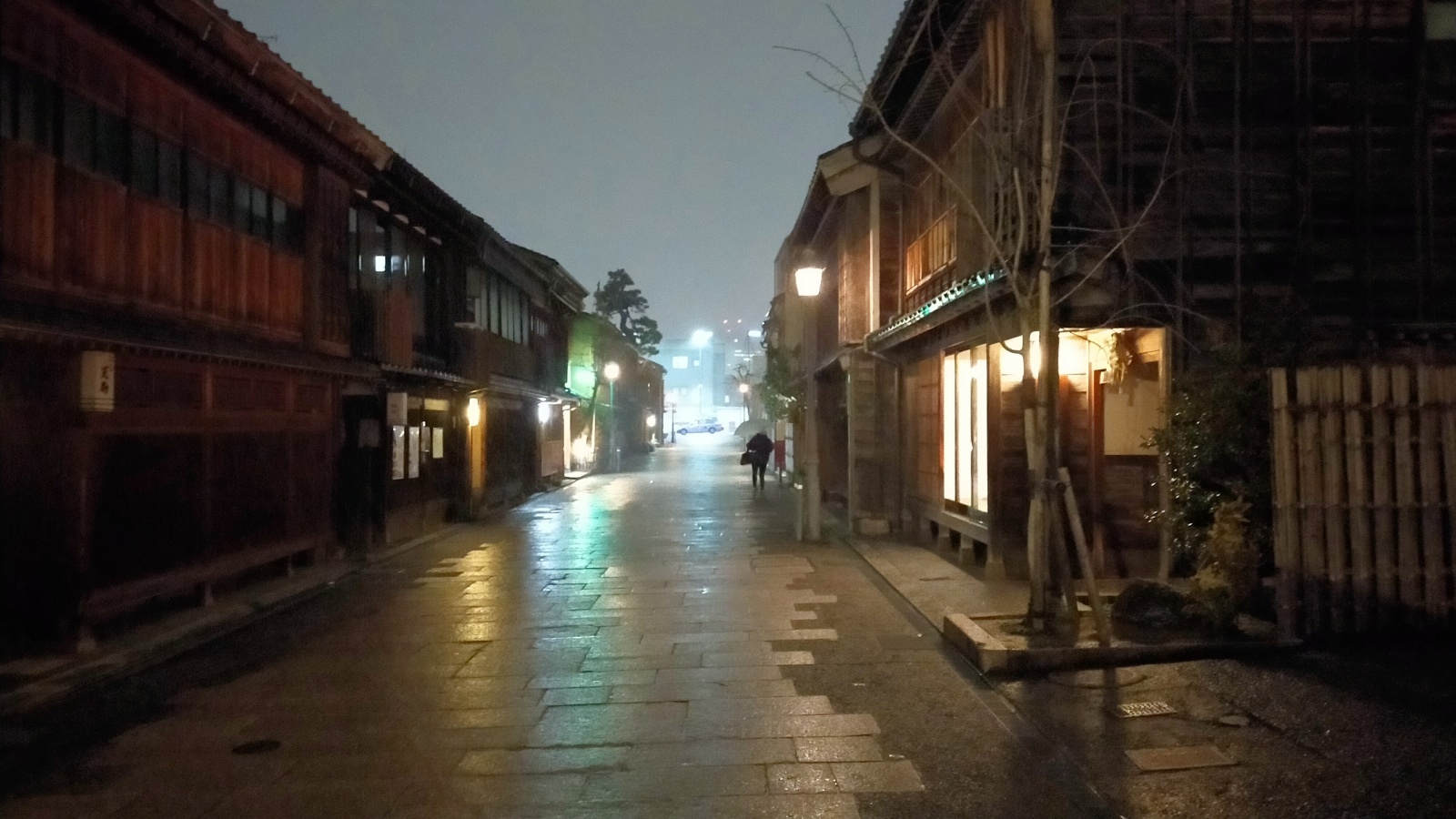 金沢のお香とアロマの香り専門店(石川県金沢市)・金沢観光地・金沢の観光スポット武家屋敷跡近く・人気でおすすめのお土産処-お香専門店のアロマ香房焚屋