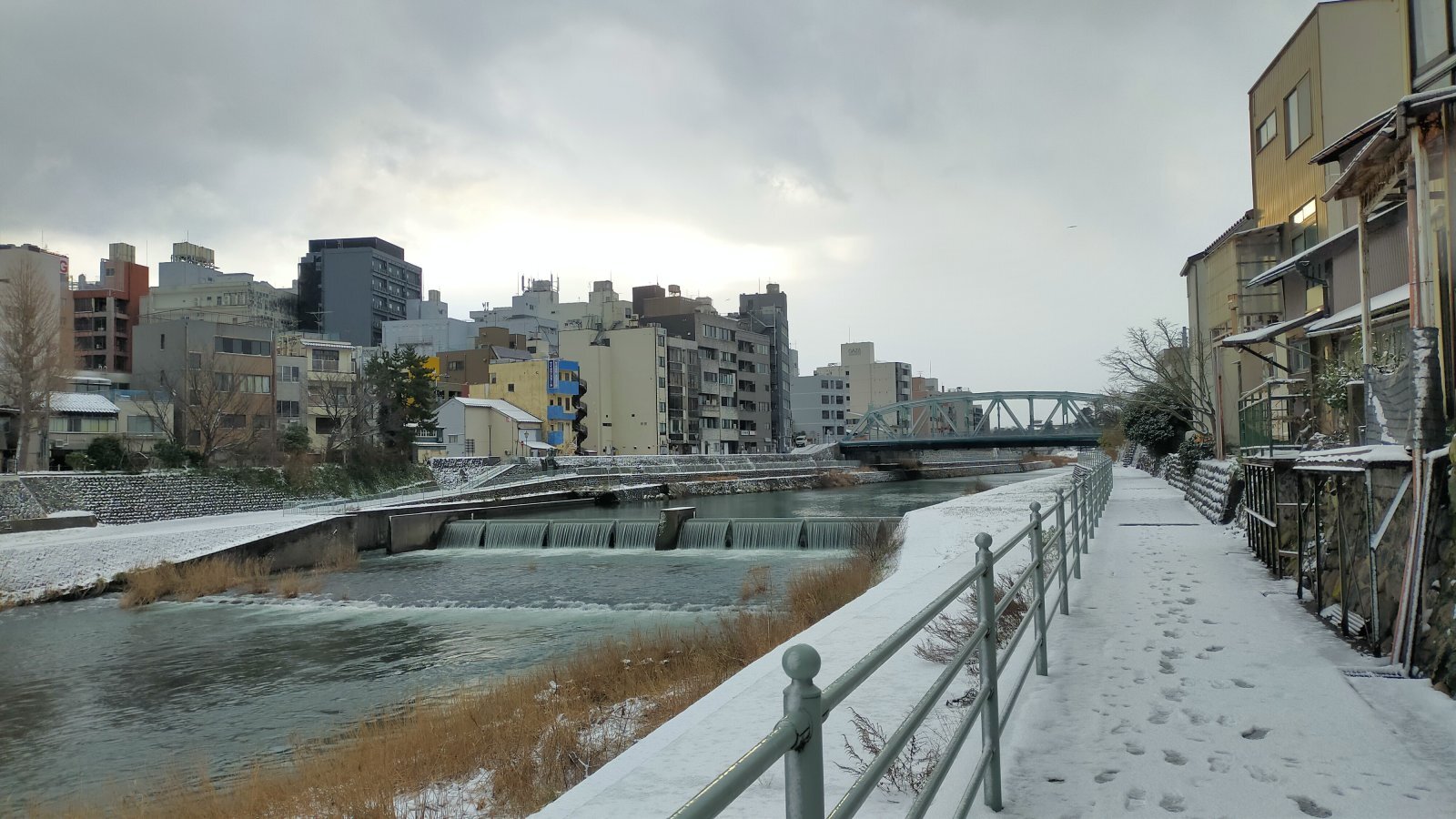 金沢のお香とアロマの香り専門店(石川県金沢市)・金沢観光地・金沢の観光スポット武家屋敷跡近く・人気でおすすめのお土産処-お香専門店のアロマ香房焚屋
