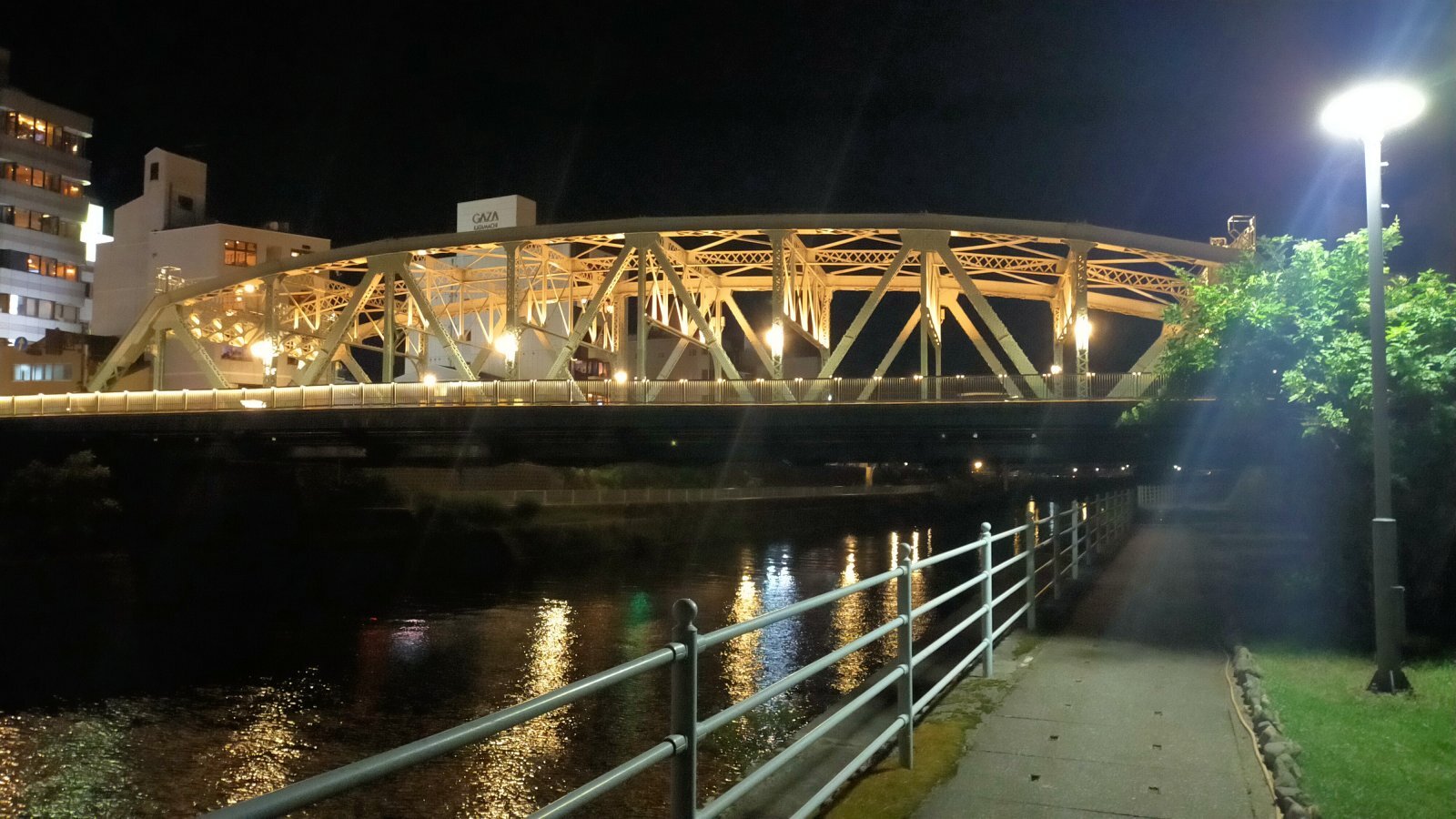 金沢のお香とアロマの香り専門店(石川県金沢市)・金沢観光地・金沢の観光スポット武家屋敷跡近く・人気でおすすめのお土産処-お香専門店のアロマ香房焚屋