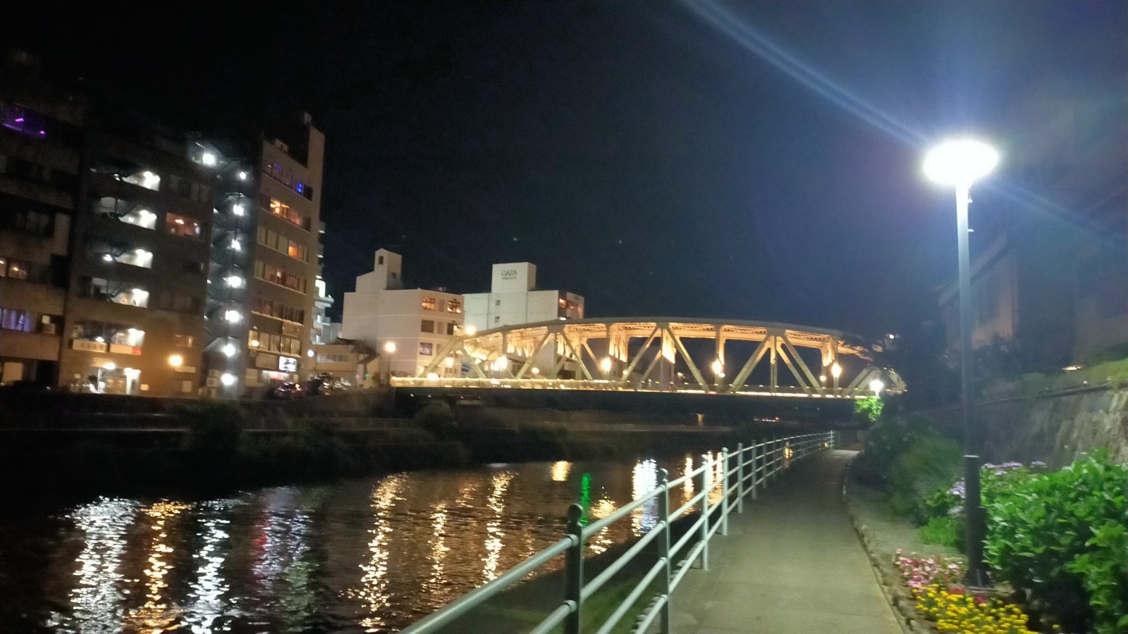 店主 焚屋 金沢のお香とアロマの香り専門店(石川県金沢市)・金沢観光地・金沢の観光スポット武家屋敷跡近く・人気でおすすめのお土産処-お香専門店のアロマ香房焚屋